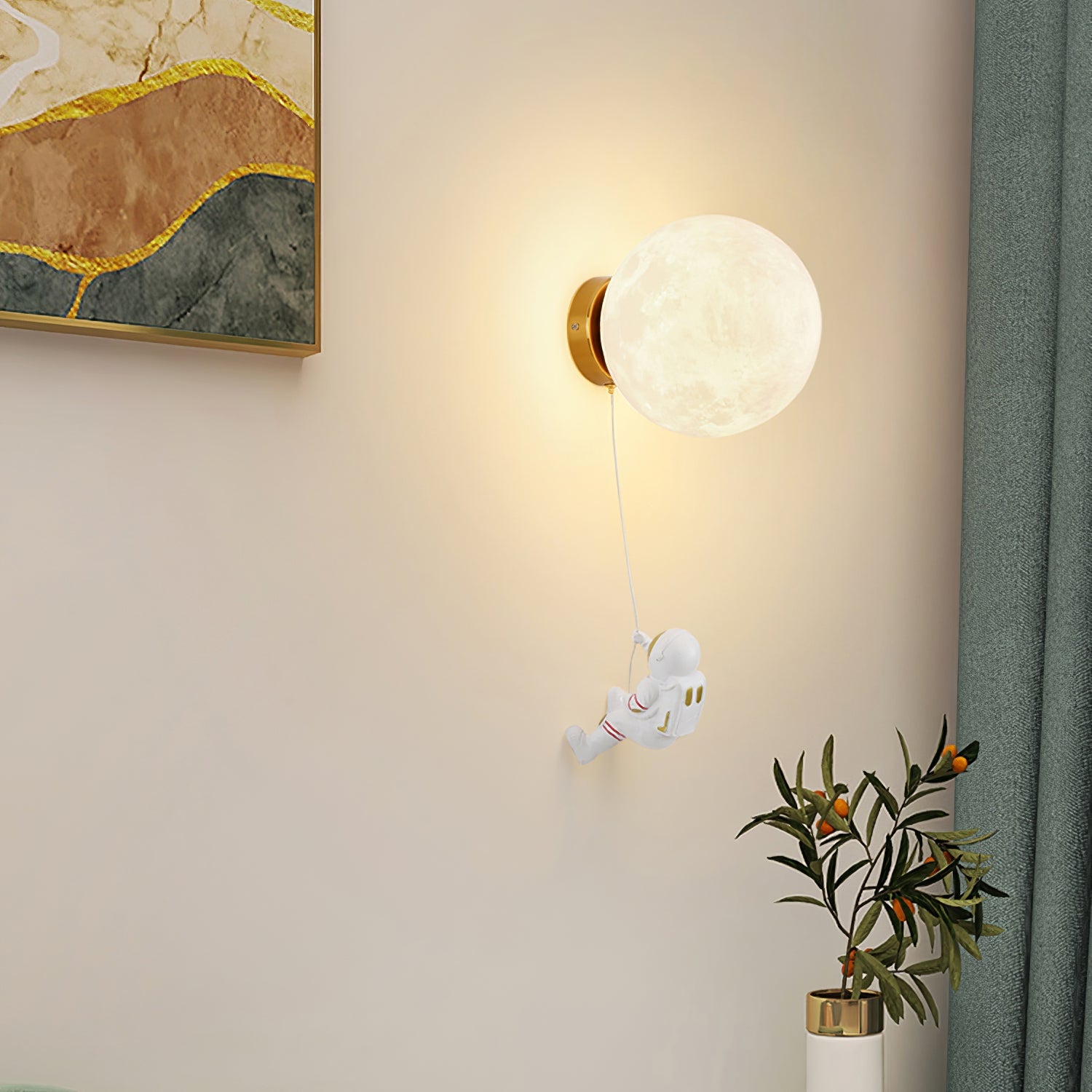 Lunar Wall Lamp