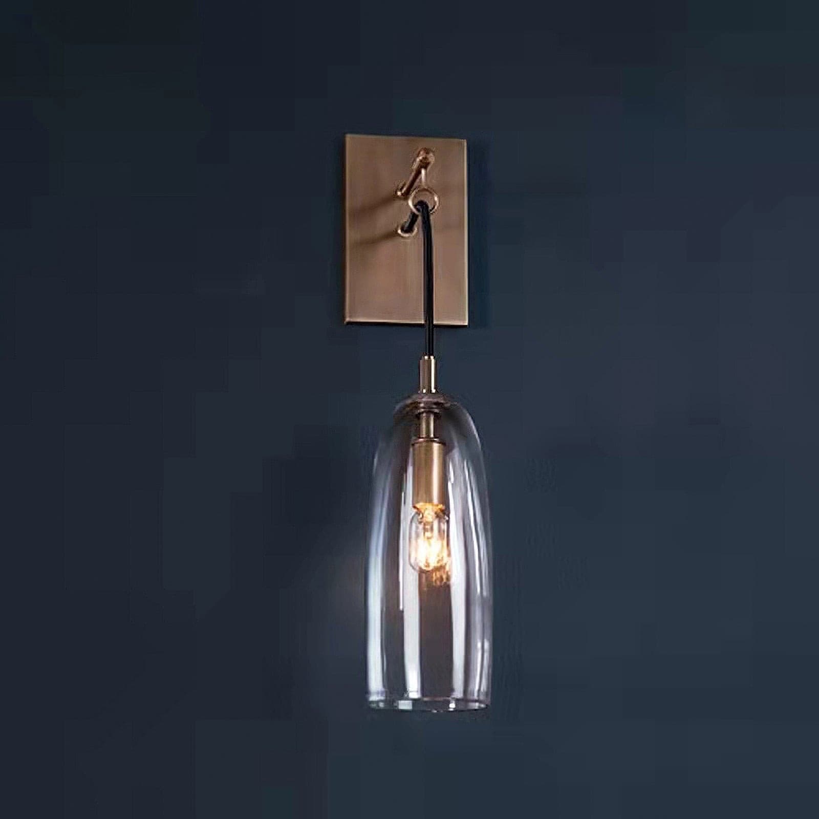 Lure Wall Lamp