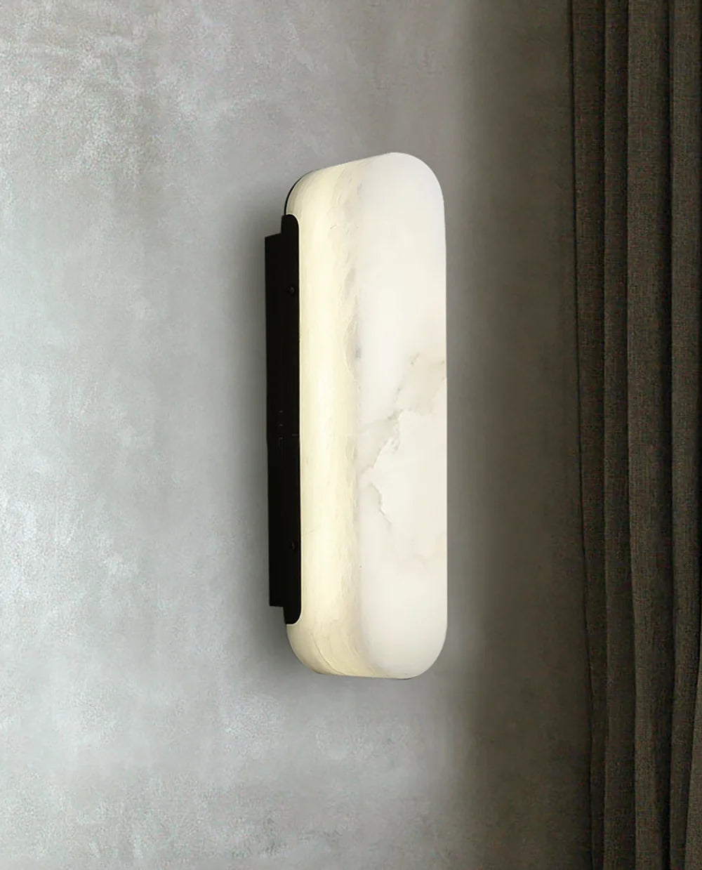 Luxury Alabaster Vertical Wall Lamp