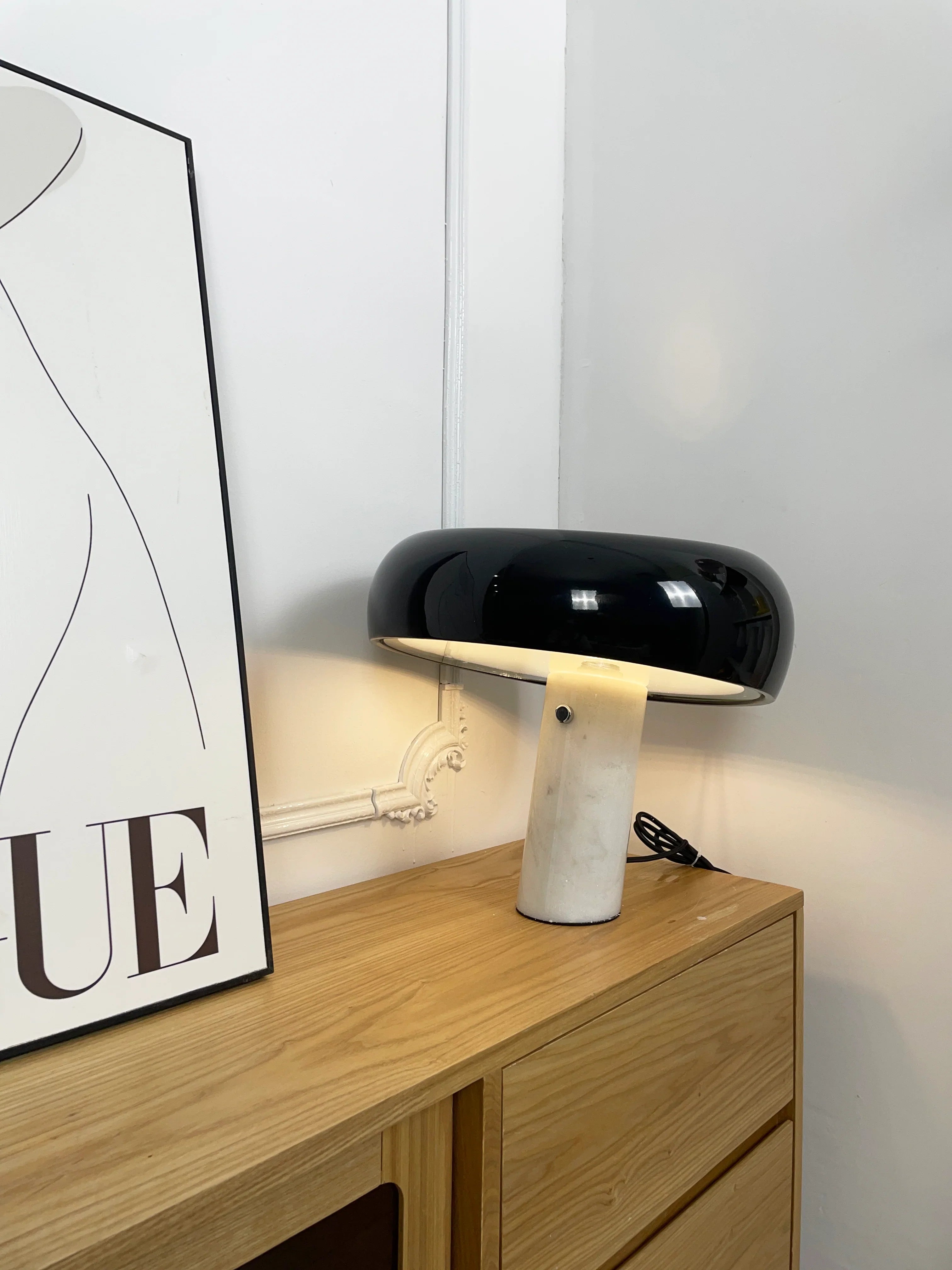 Marble Snoopy Glass Table Lamp