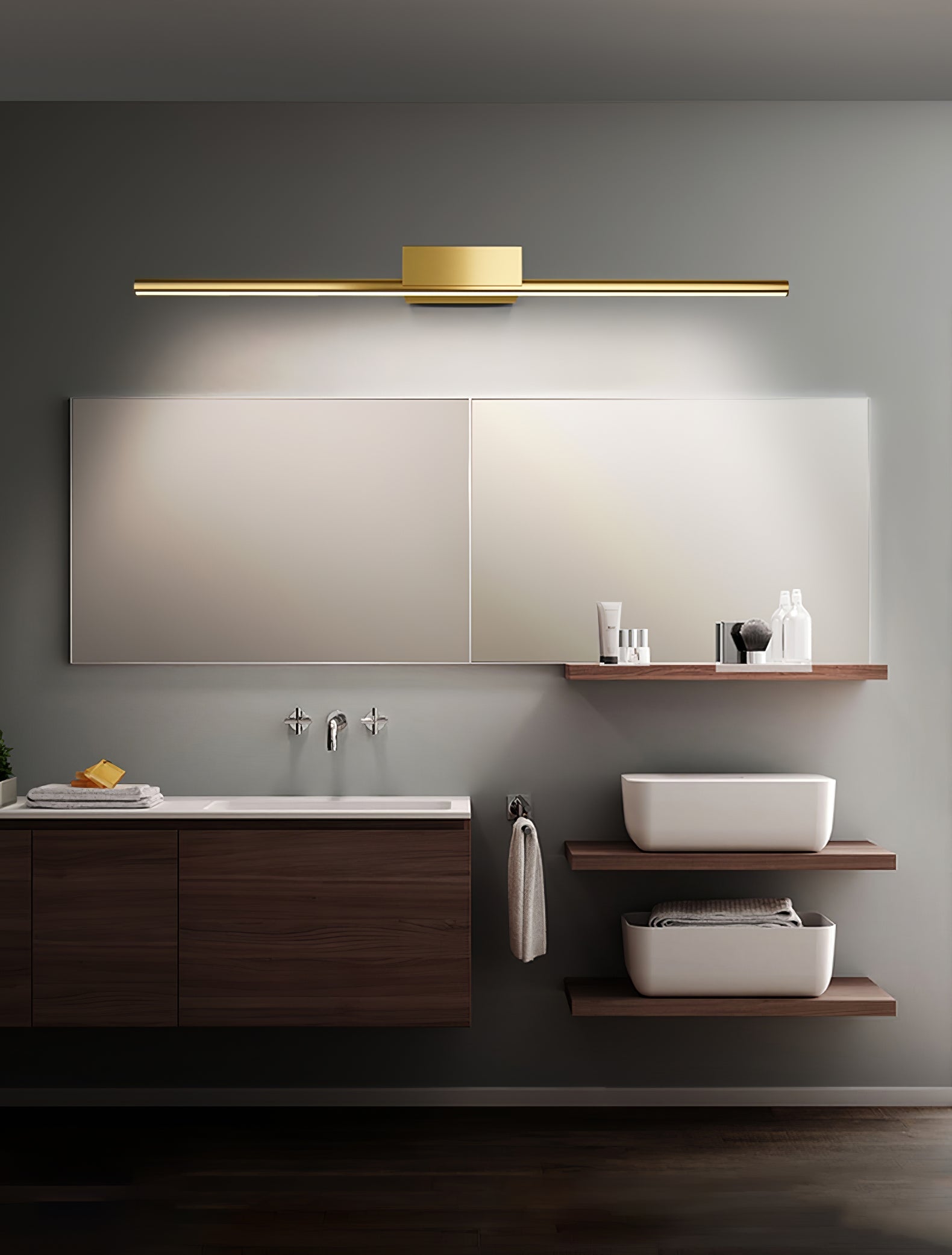 Metallic Streamlined Wall Light