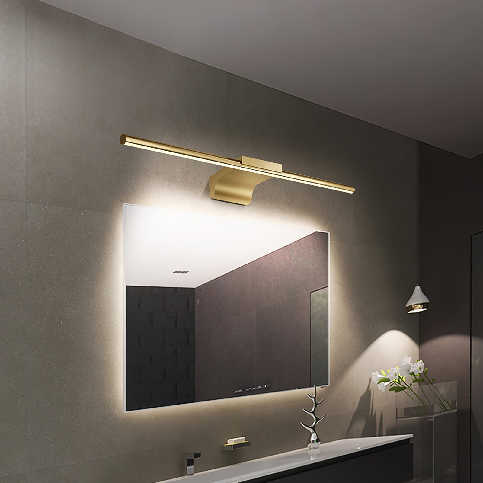 Metallic Streamlined Wall Light