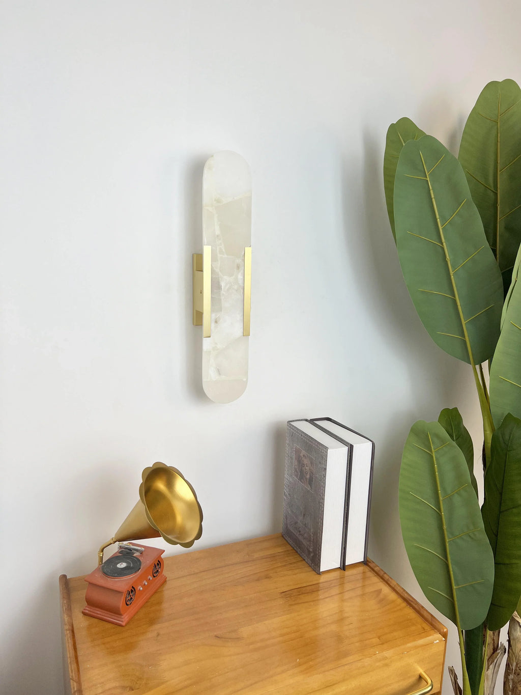 Modern Melange Elongated Alabaster Wall Lamp