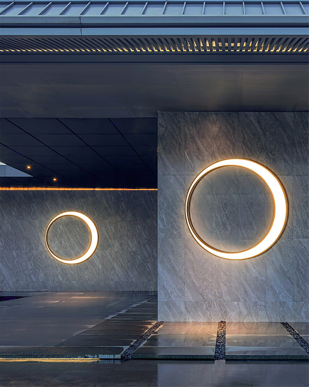 Moon Solar Outdoor Wall Lamp