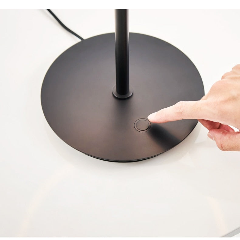 VALERIE Table Lamp
