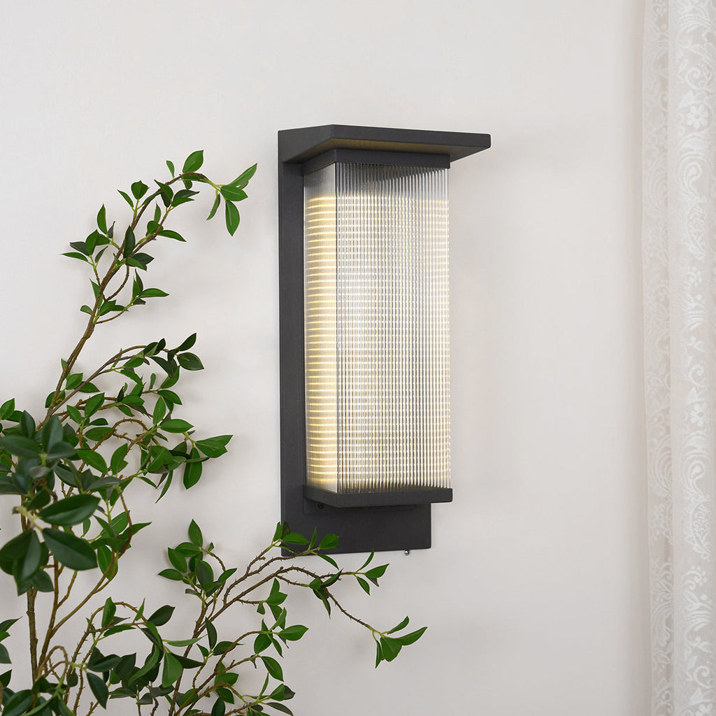 Oleron Box Outdoor Wall Lamp