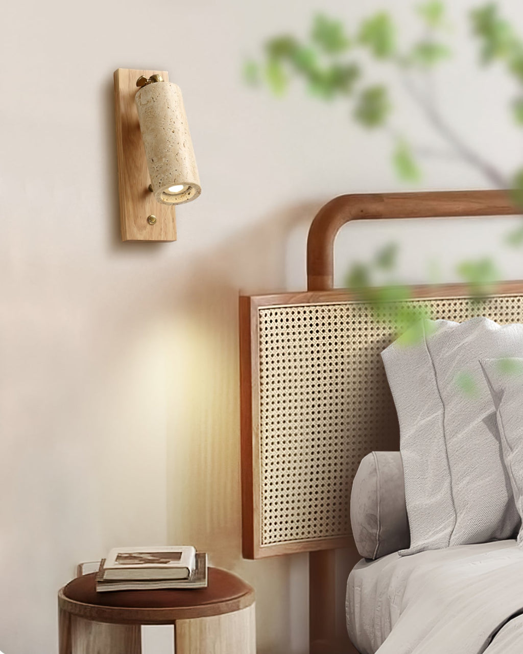 Ouglres Wall Lamp