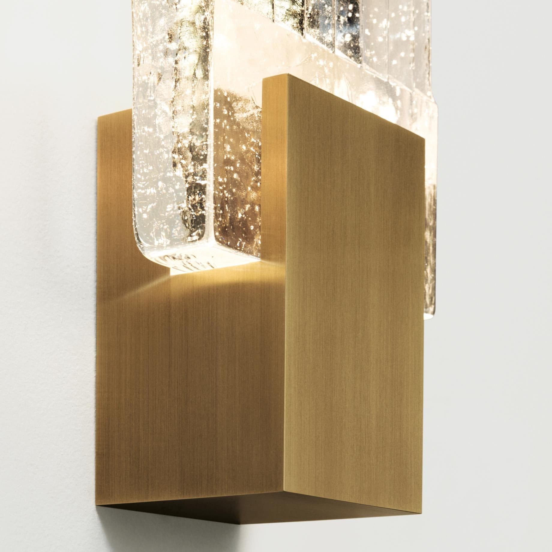 Pleated Crystal Wall Lamp