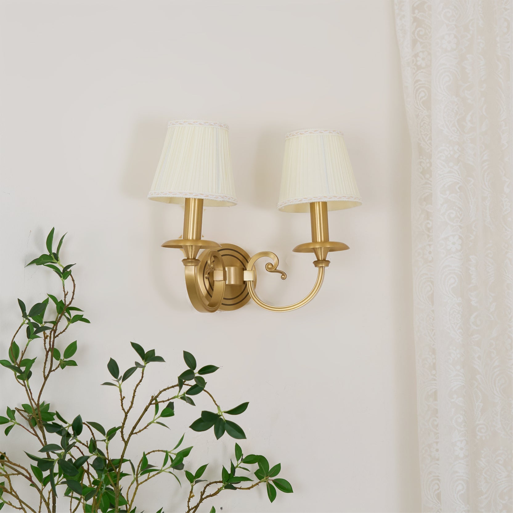 Pleated Brass Wall Lamp