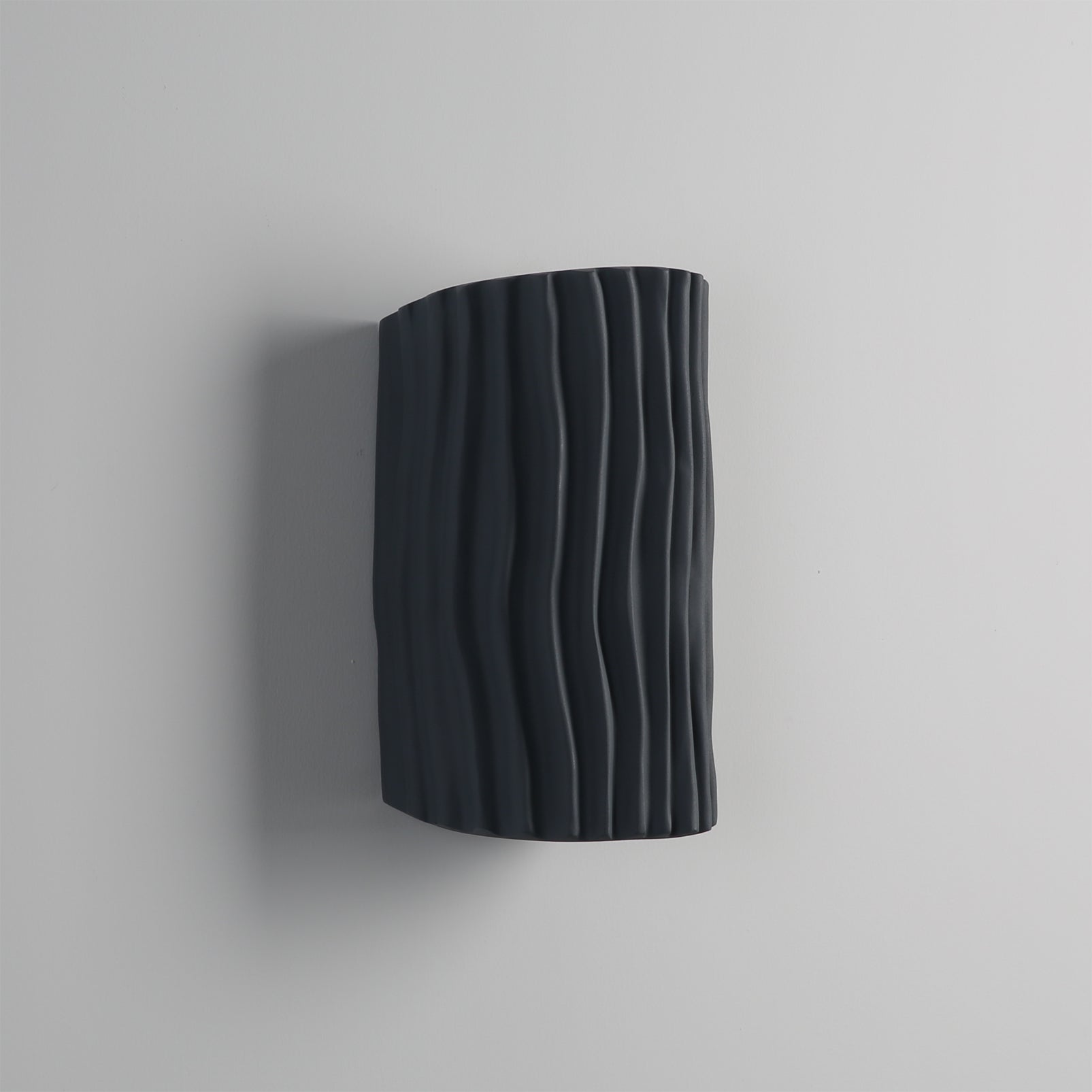 Pleated Resin Wall Lamp