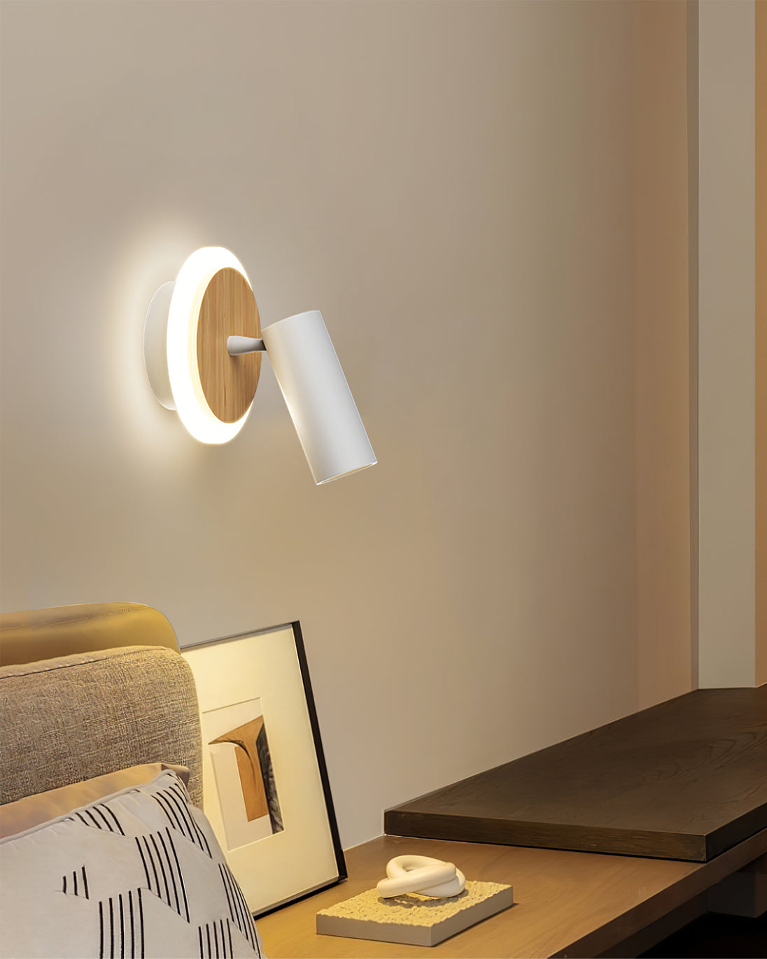 Ramen Wall Light