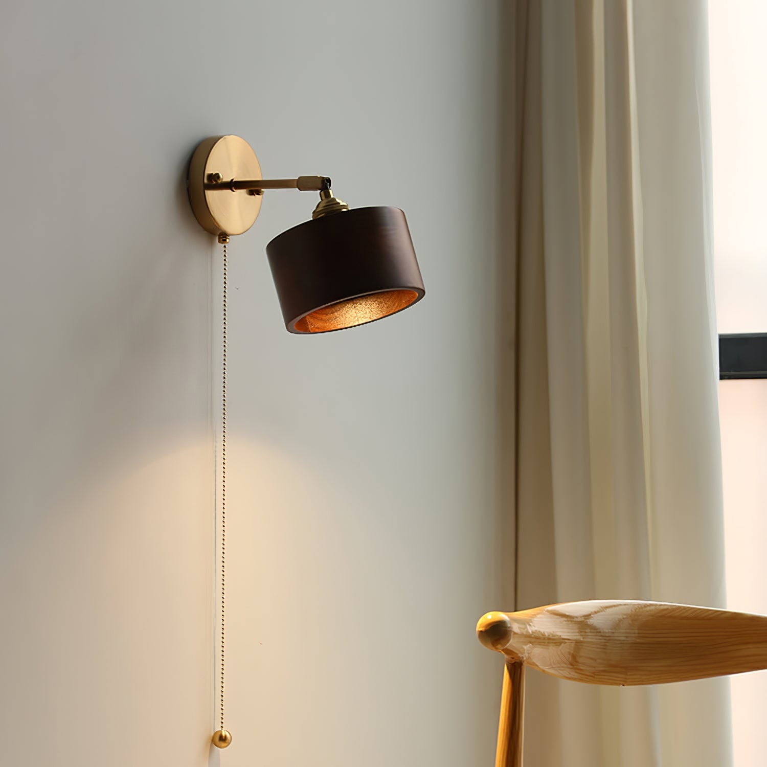 Rotatable Wooden Wall Lamp