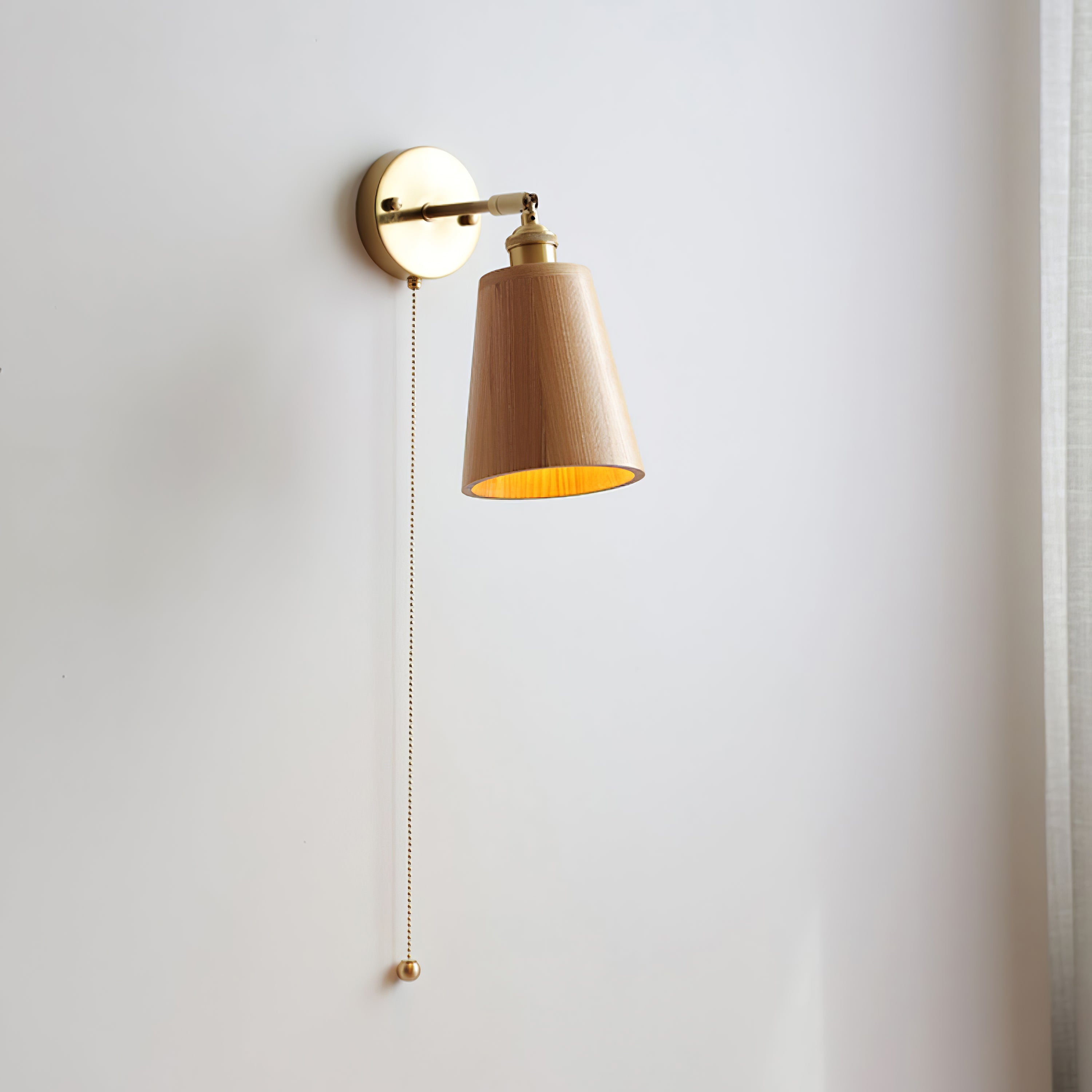 Rotatable Wooden Wall Lamp