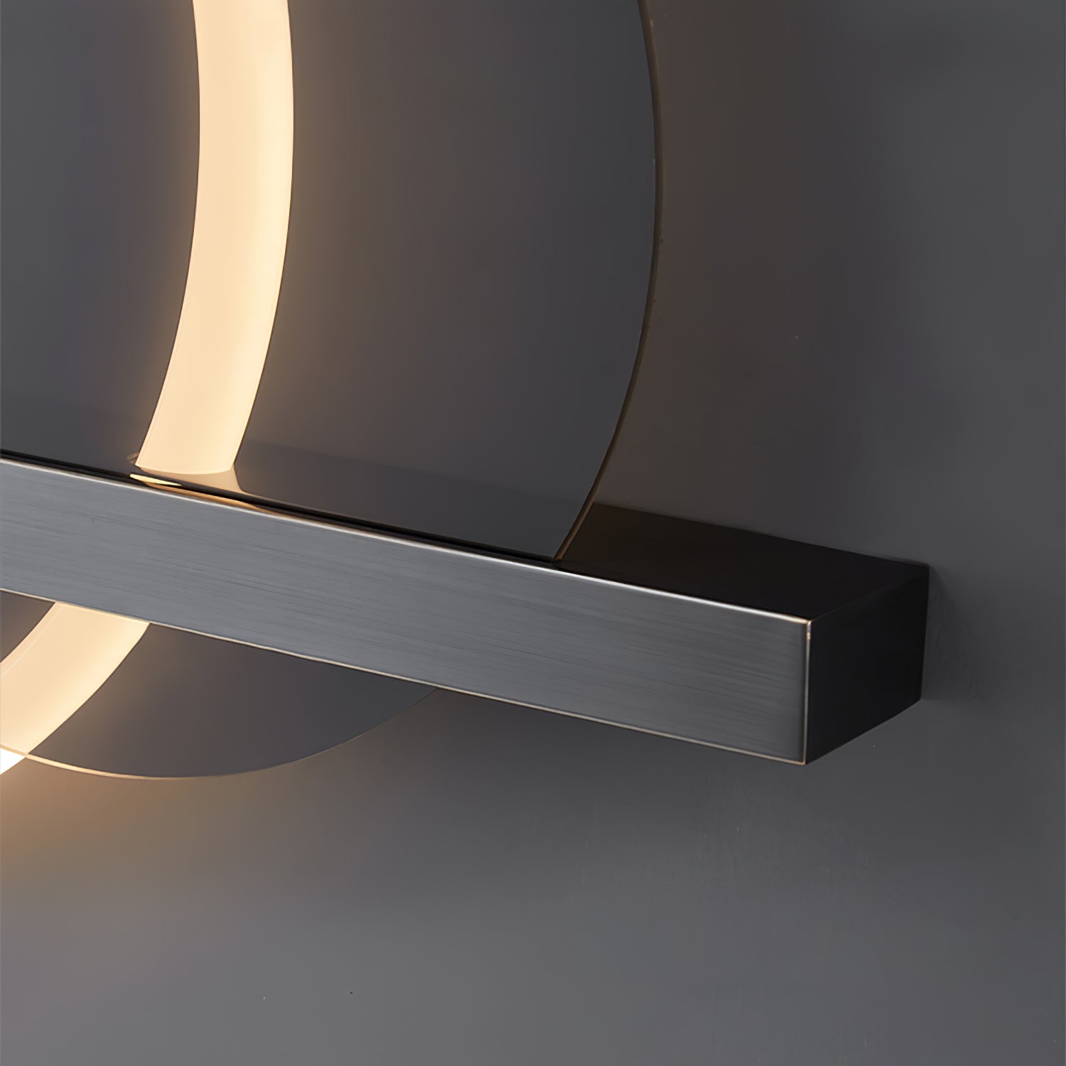 Round Cut Wall Lamp