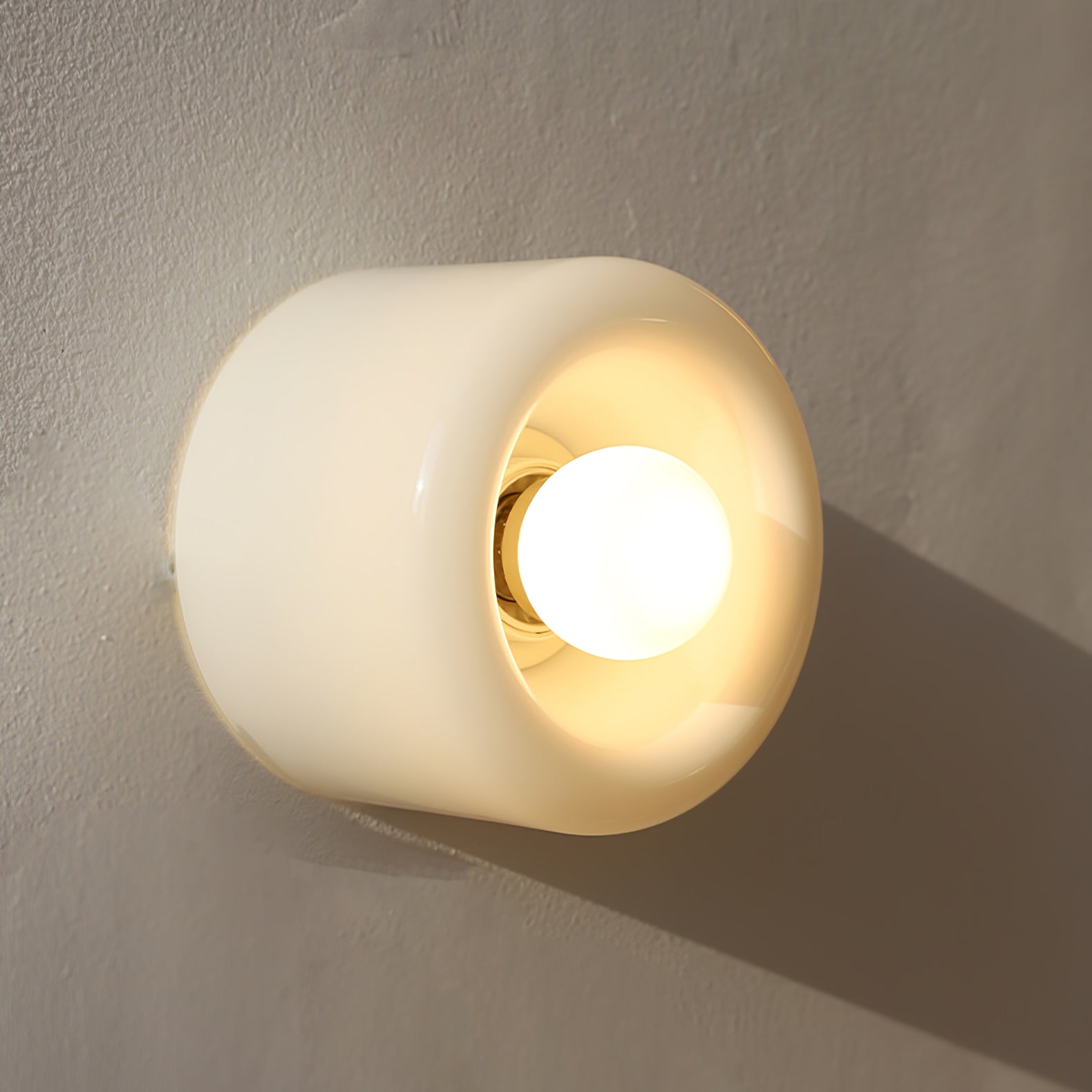 Round Glass Wall Lamp