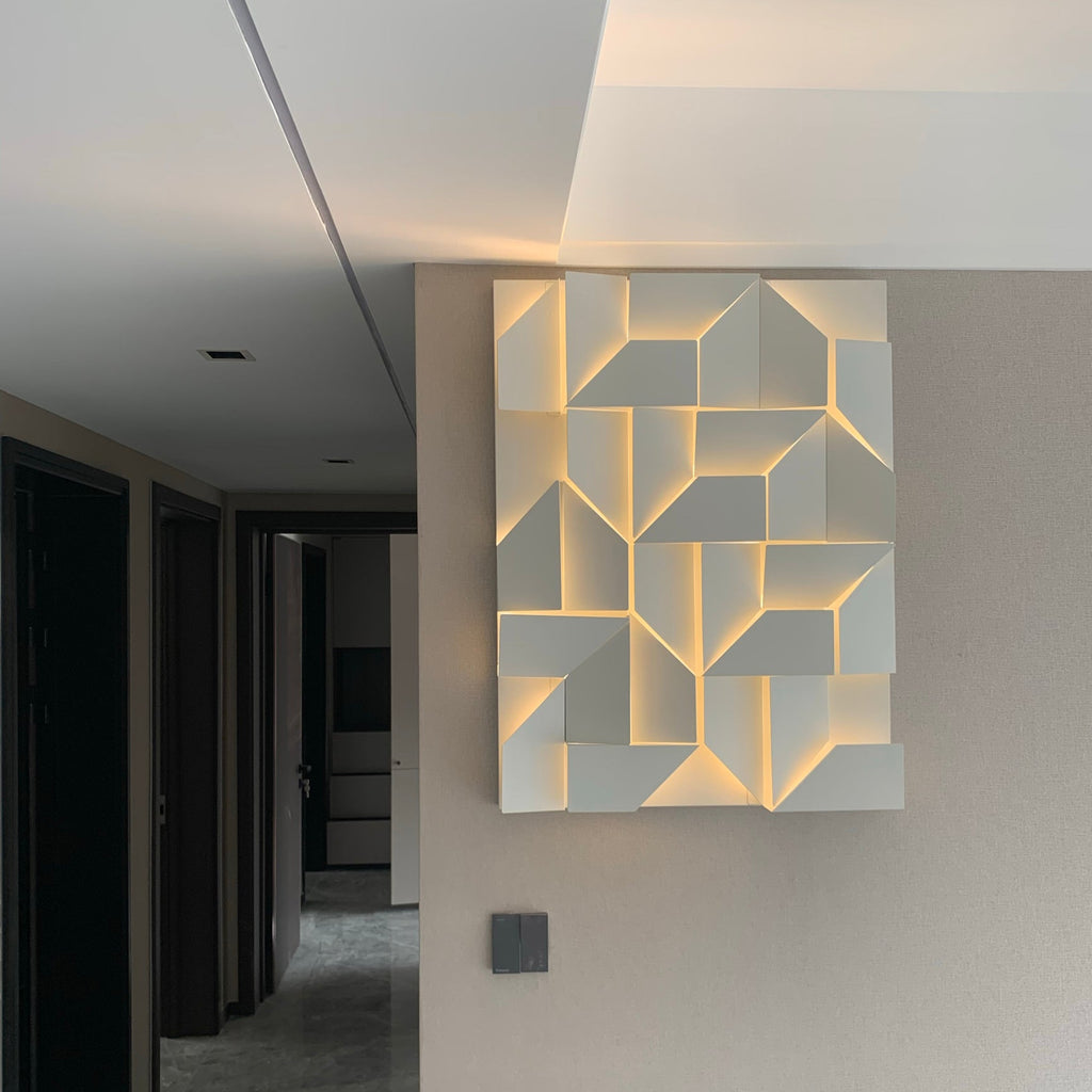Shadows Wall Lamp
