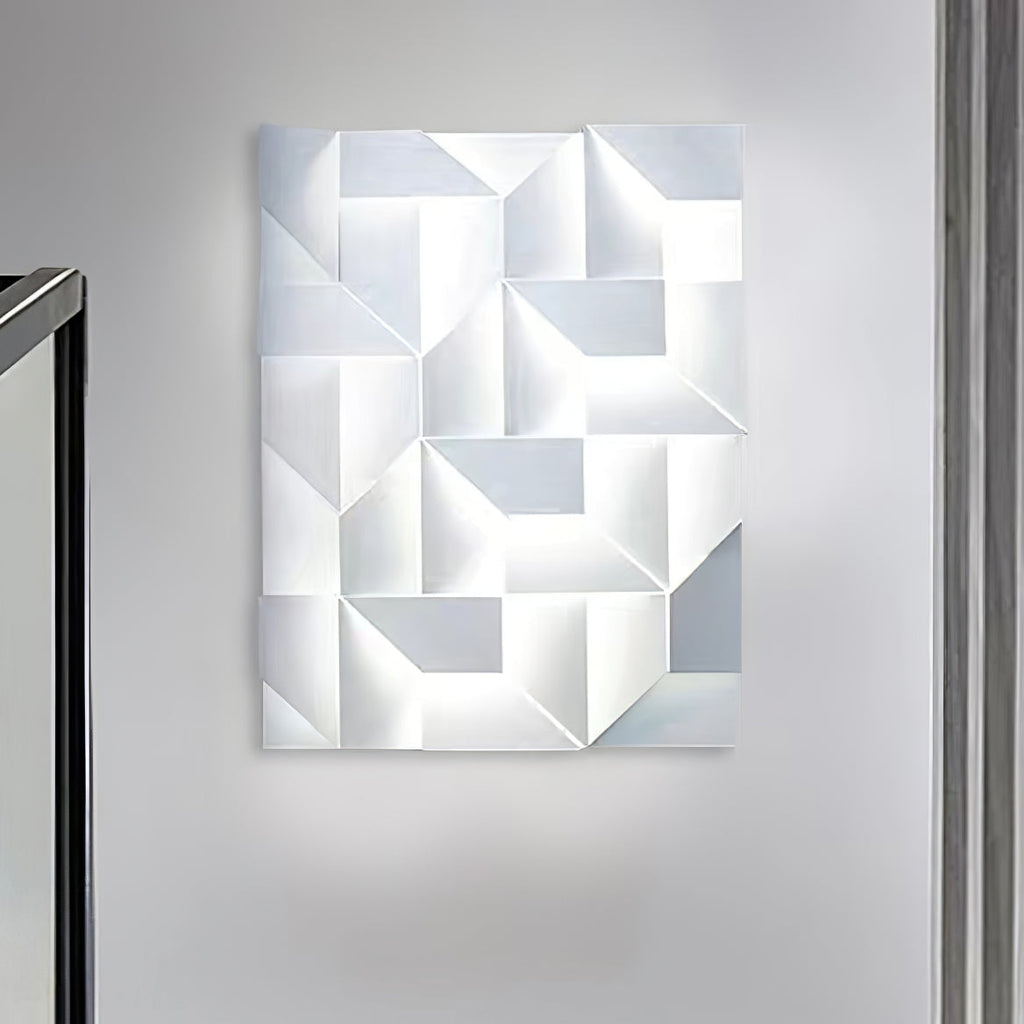 Shadows Wall Lamp