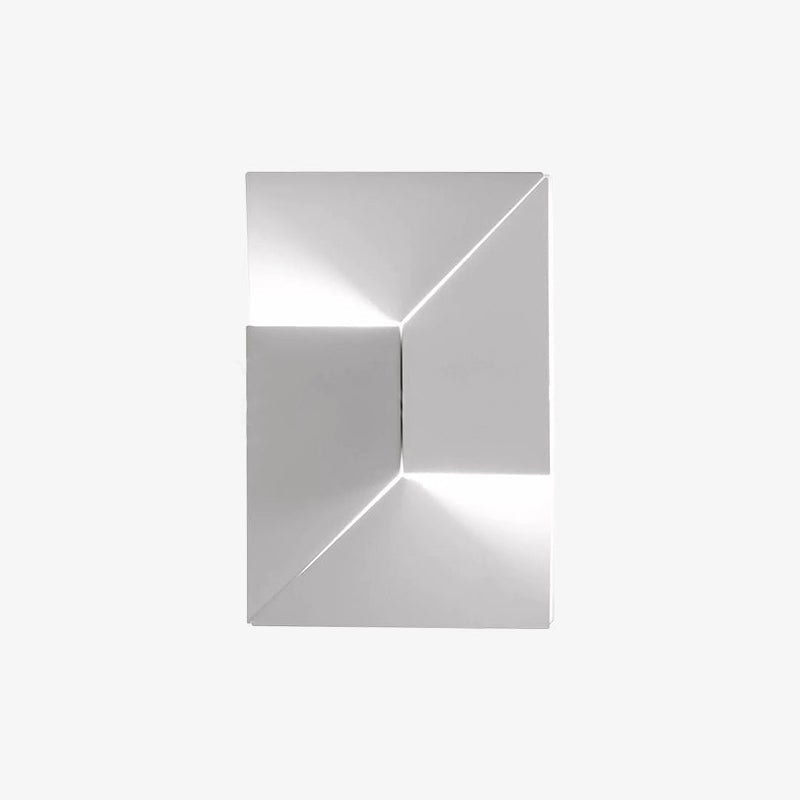 Shadows Wall Lamp
