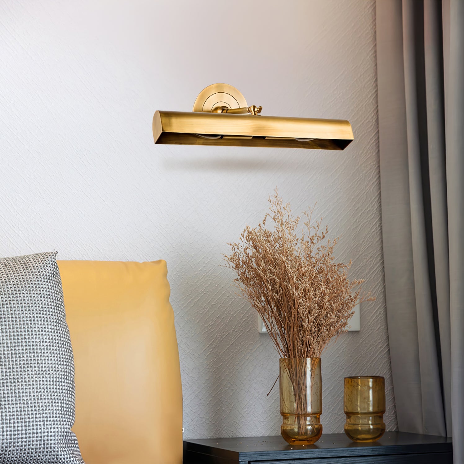 Swanson Wall Lamp