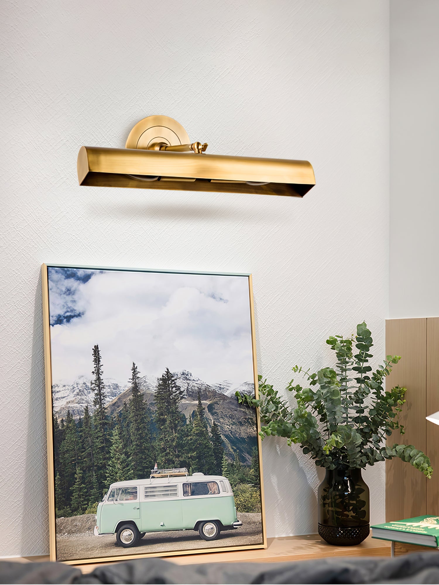 Swanson Wall Lamp