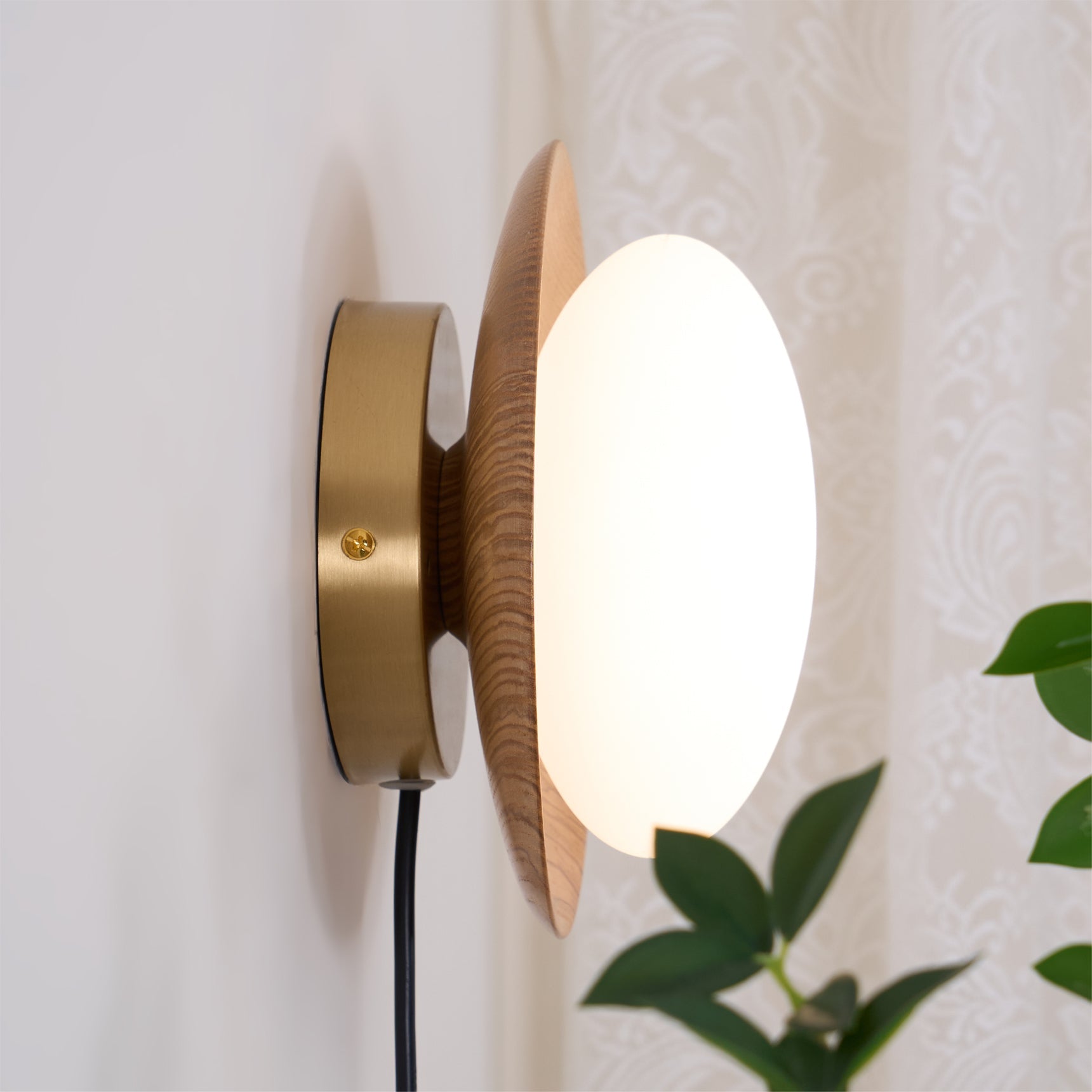 Tablet Plug In Wall Lamp