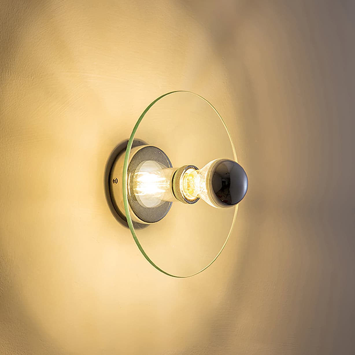 Taly Wall Lamp
