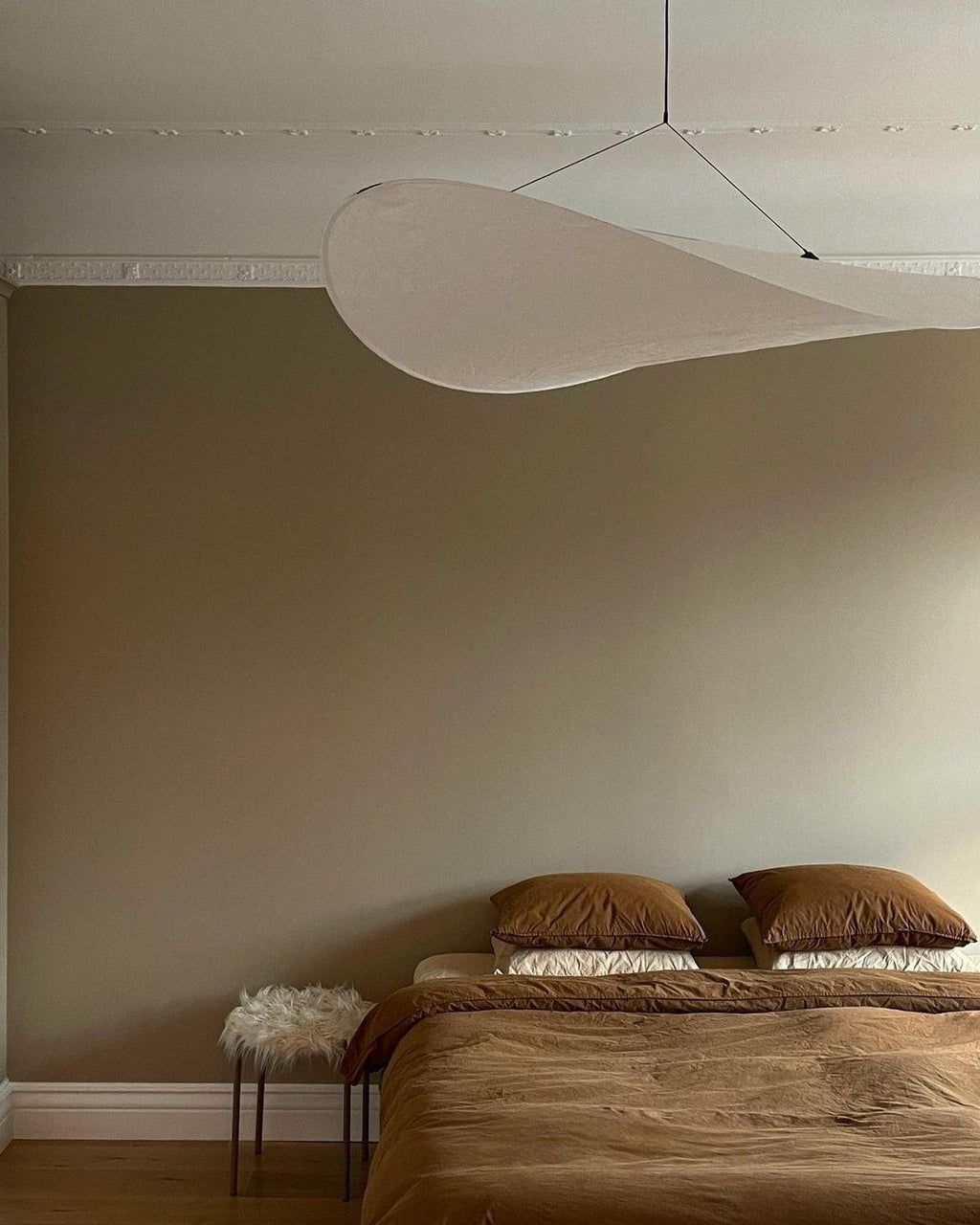 Tense Pendant Swag Light