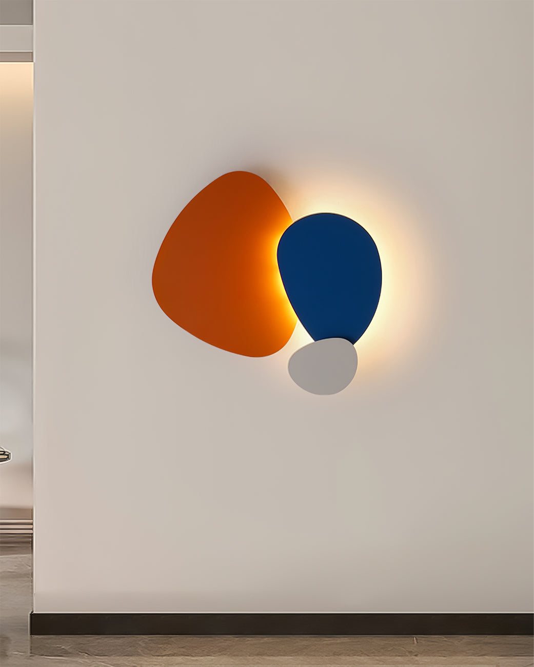Tria Wall Light