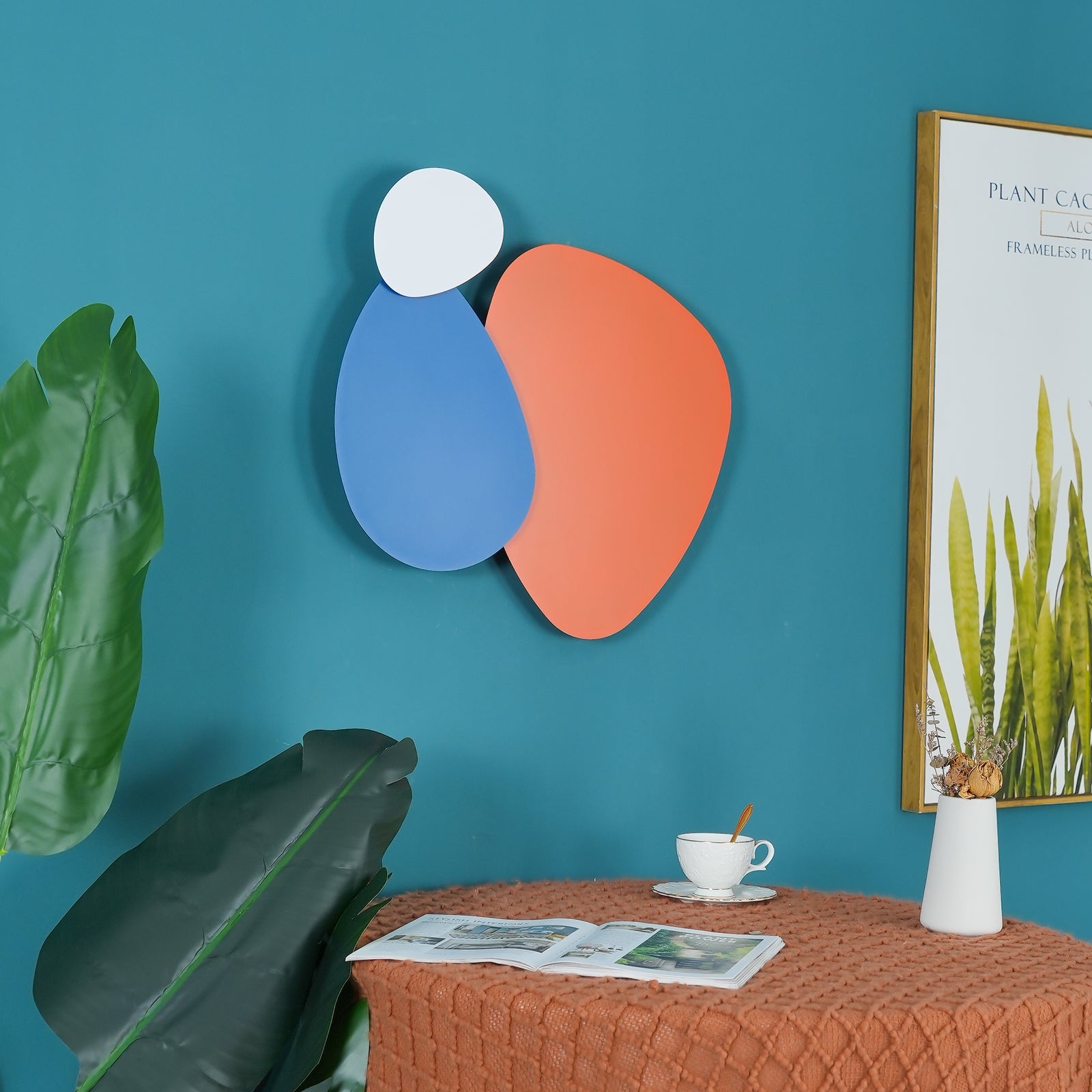 Tria Wall Light