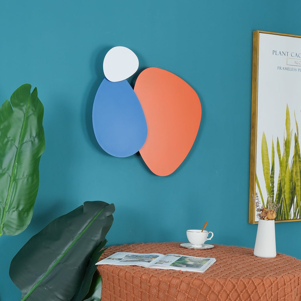 Tria Wall Light