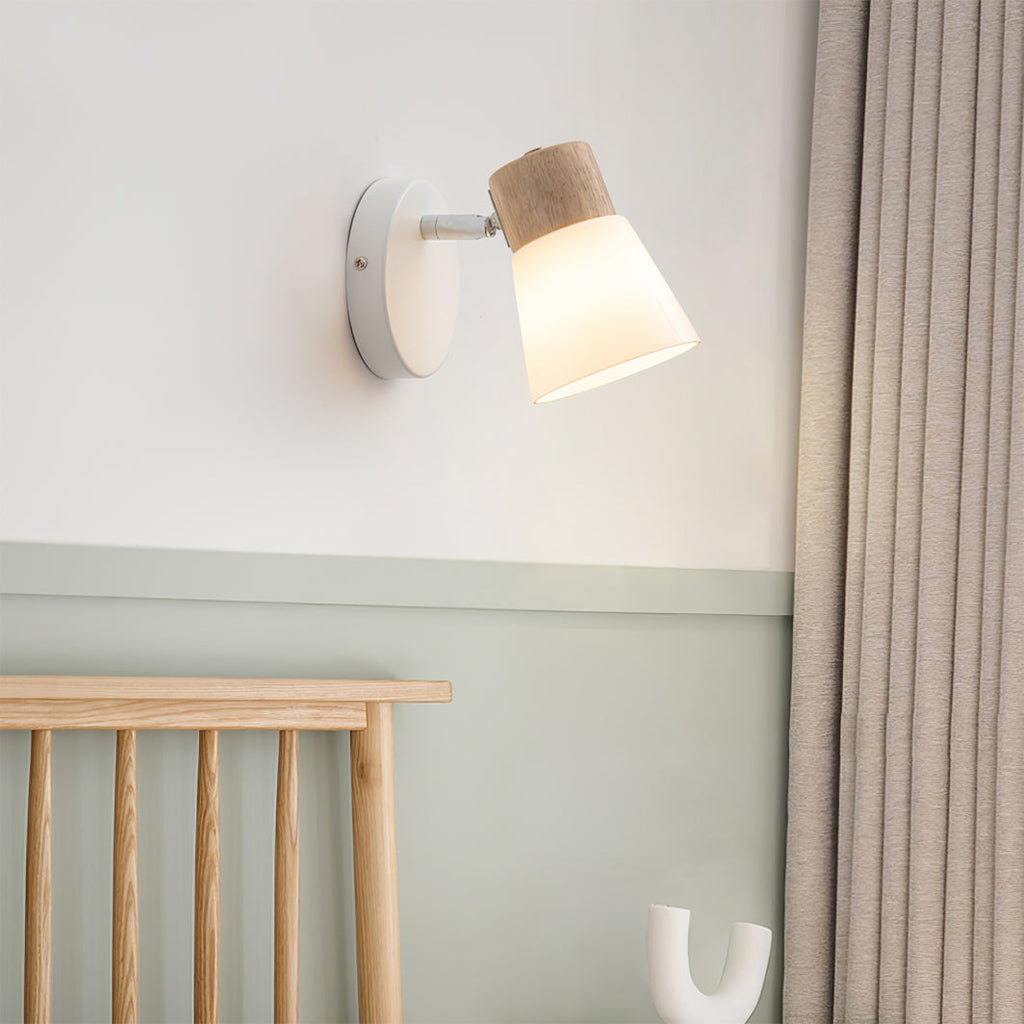 Valku Wall Light