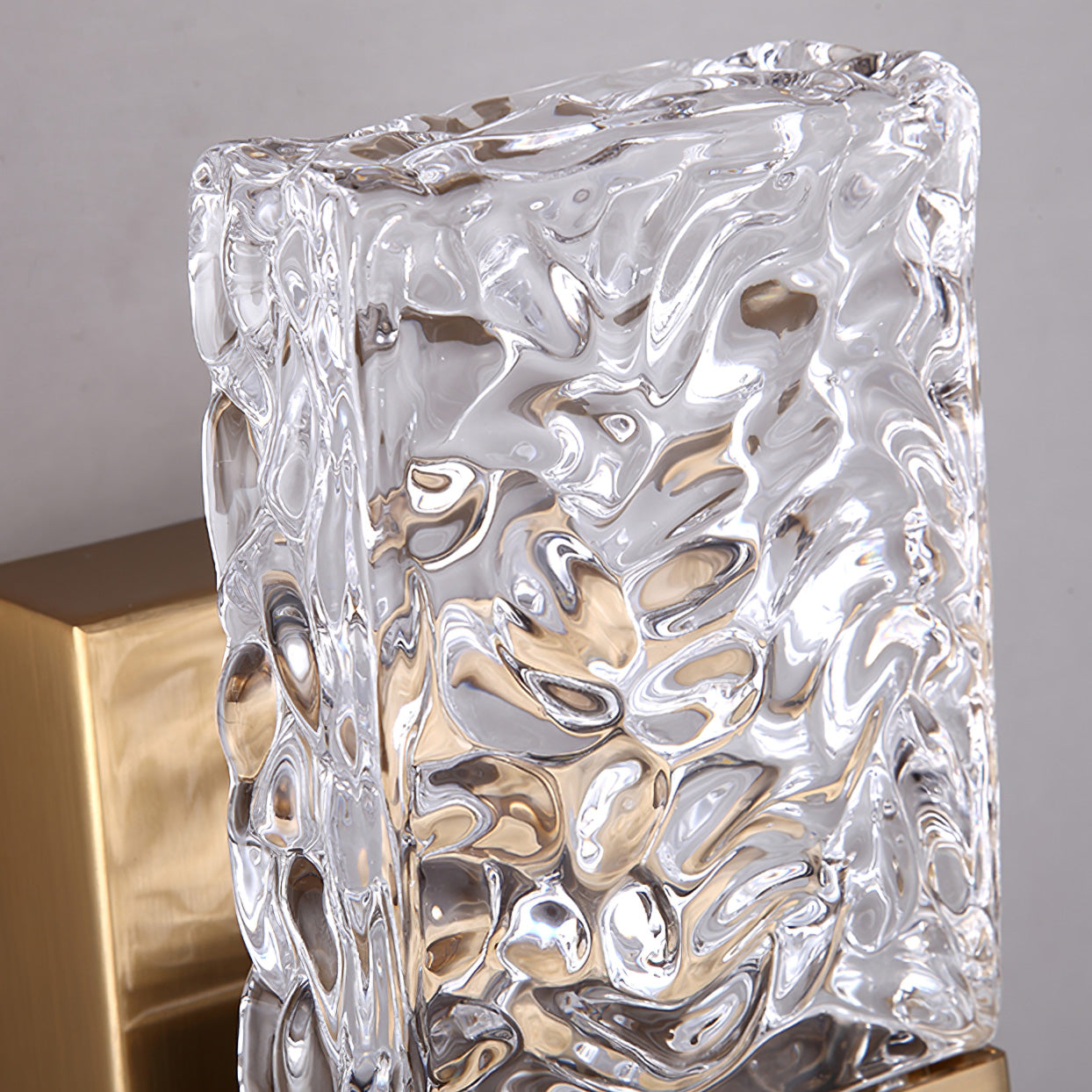 Vega Wall Light