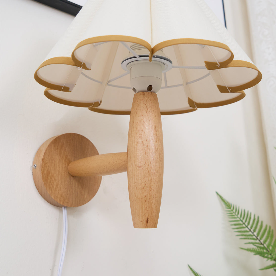 Vintage Fluted Plug In Wall Lamp