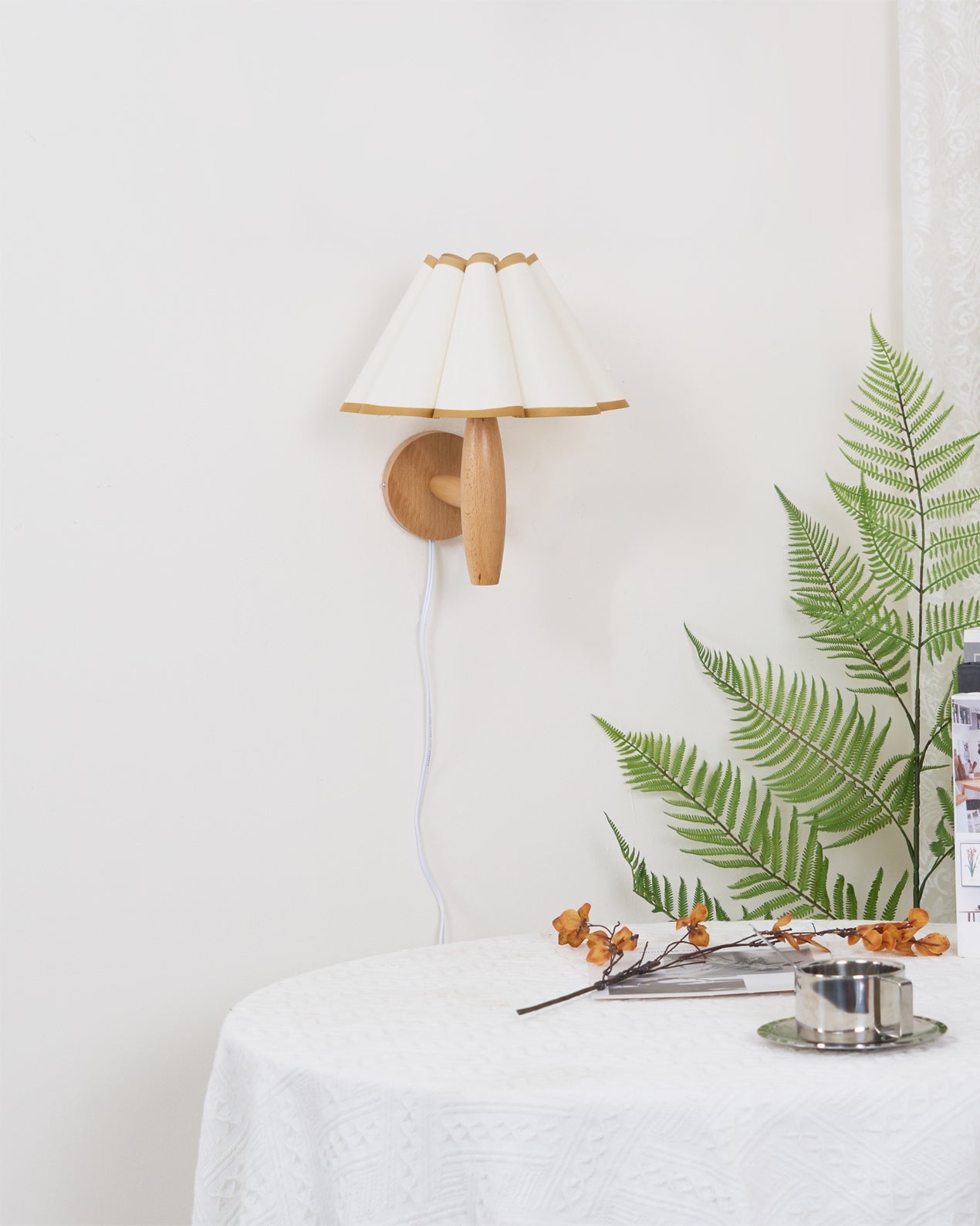 Vintage Fluted Plug In Wall Lamp