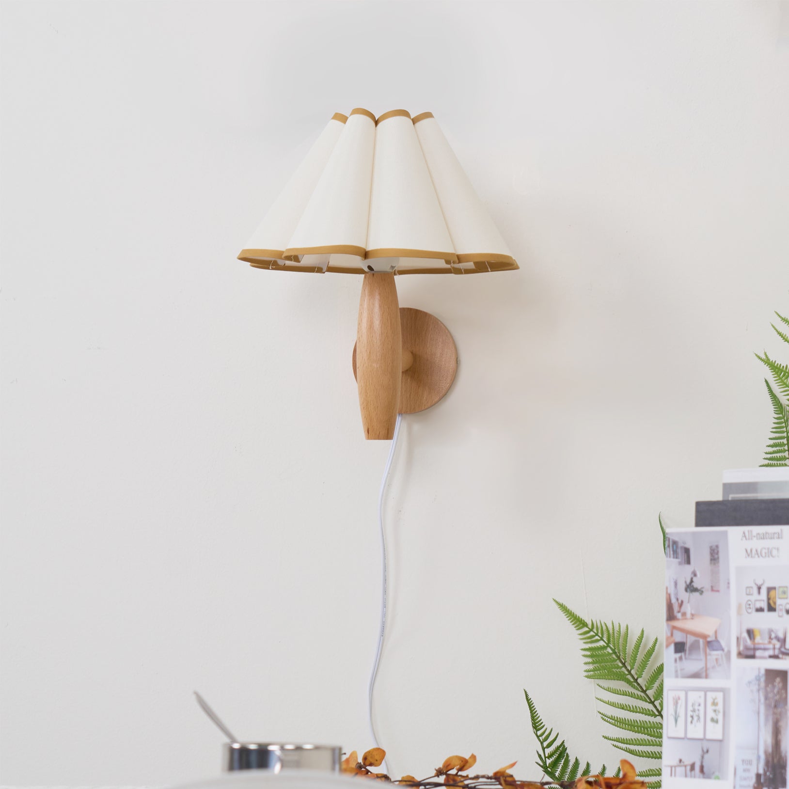 Vintage Fluted Plug In Wall Lamp