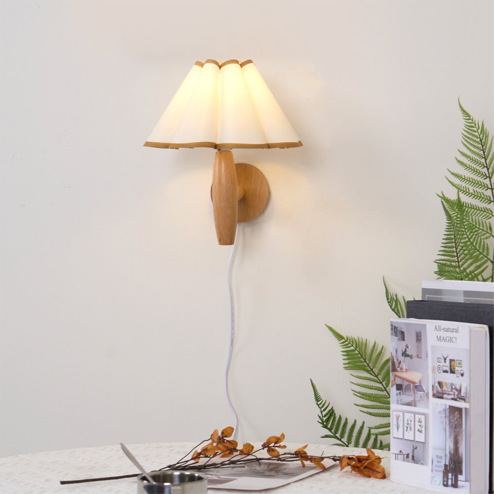 Vintage Fluted Plug In Wall Lamp