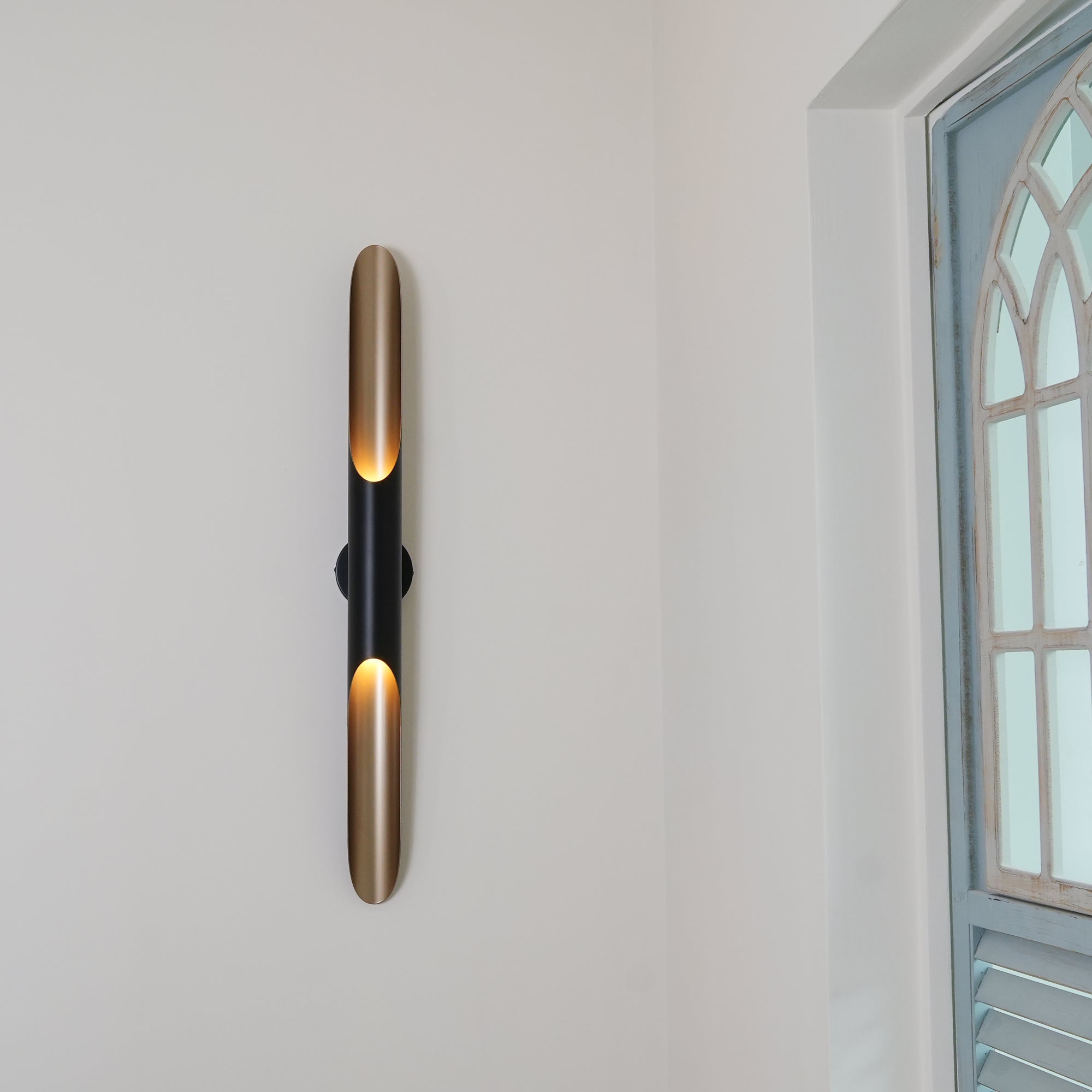 Coltrane Wall Lamp